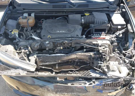 2018 Chrysler Pacifica Touring L из США, поврежденный, VIN 2C4RC1BG5JR227593